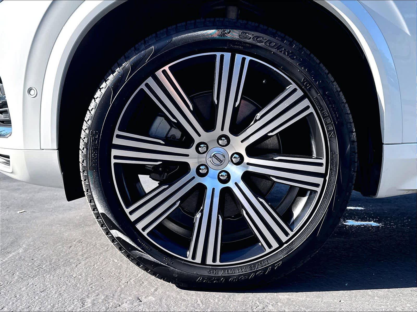 Used 2024 Volvo XC90 T8 Ultimate w/ Protection Package Premier AWD/4WD image 12