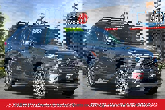 Used 2024 Toyota RAV4 Limited w/ Advanced Technology Package image 2