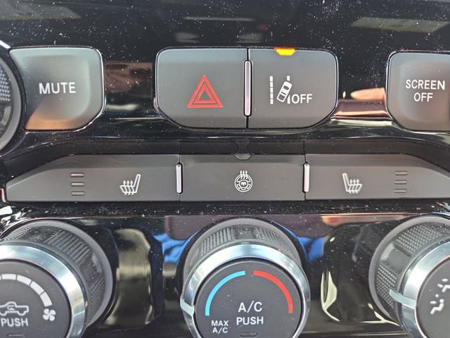 New 2026 RAM 1500 4x4 Crew Cab image 11