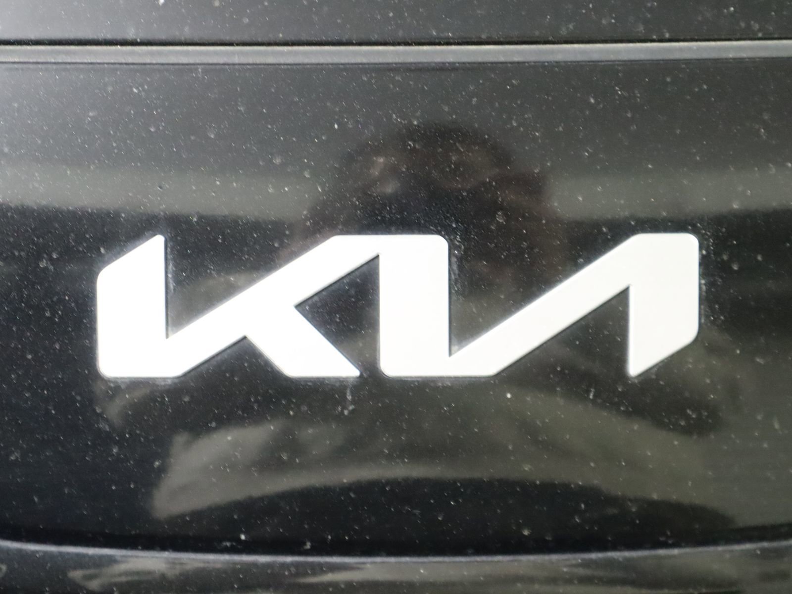 Used 2022 Kia Niro EX image 16