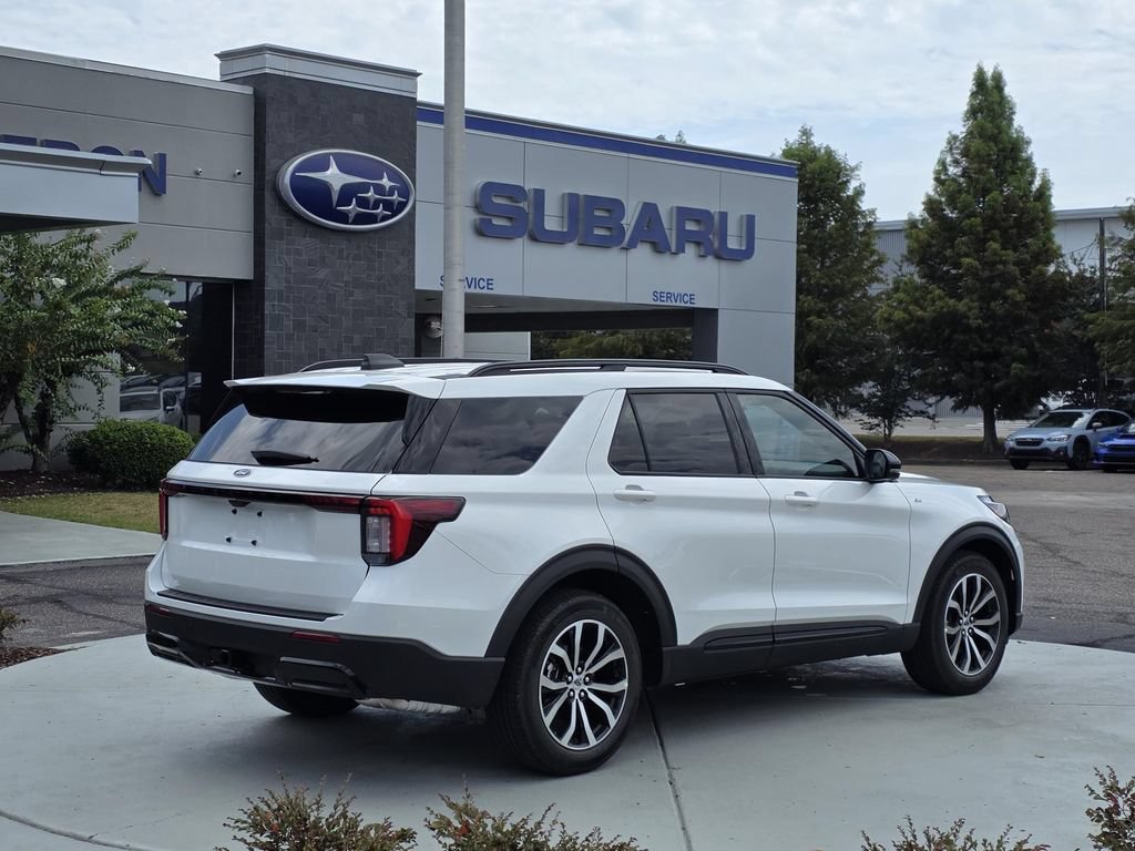Used 2026 Ford Explorer ST-Line RWD image 5