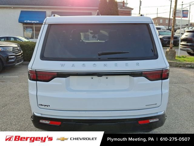 Used 2024 Jeep Wagoneer L Series II w/ Flexible Seating Group image 6