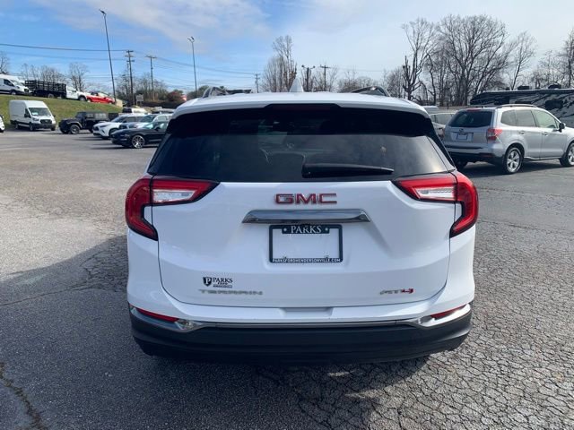 Used 2023 GMC Terrain AT4 image 7