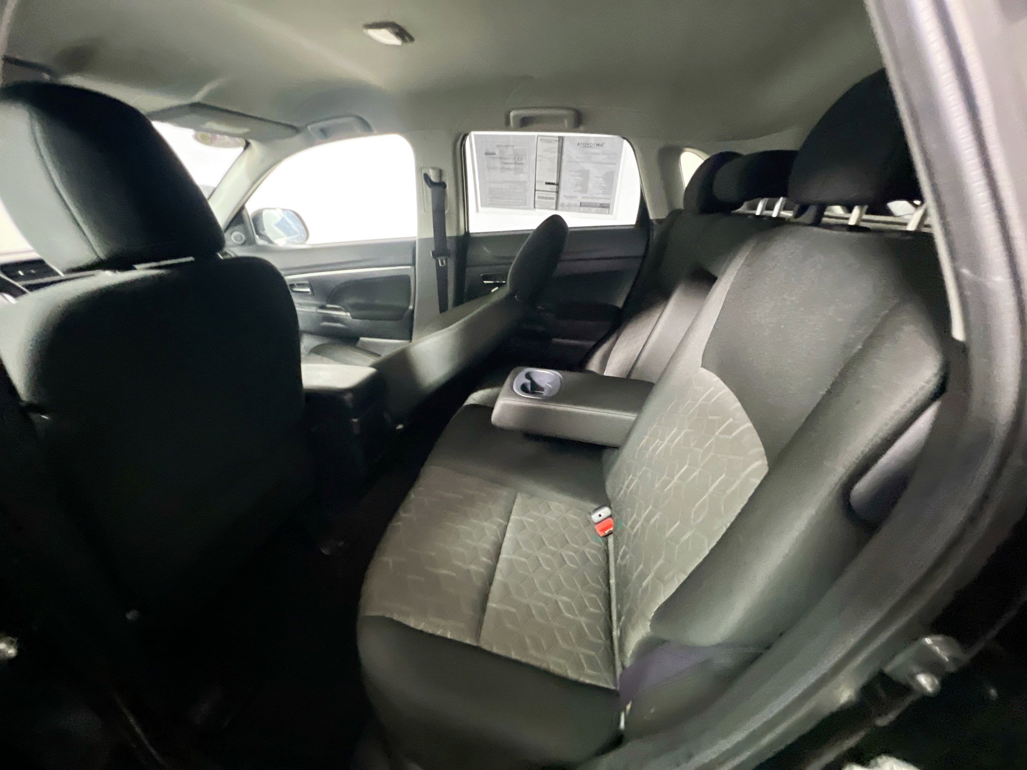 Used 2024 Mitsubishi Outlander Sport LE image 28