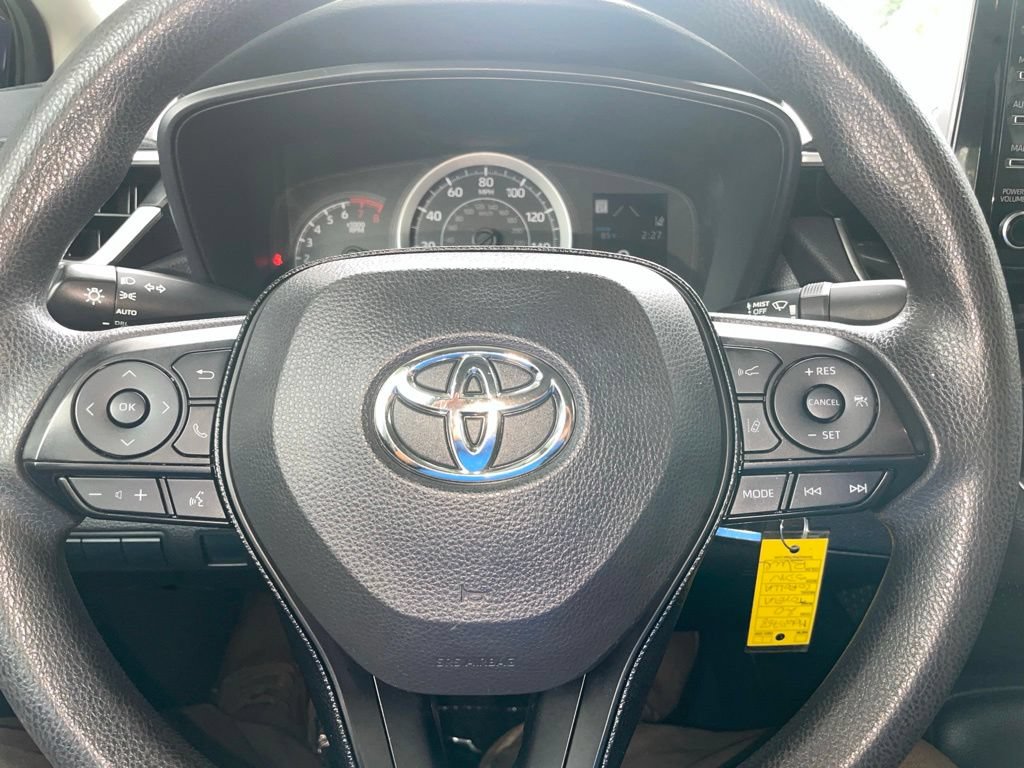 Used 2020 Toyota Corolla LE FWD image 20