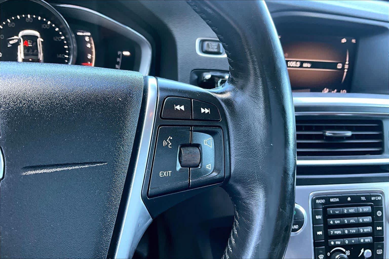 Used 2018 Volvo V60 T5 Cross Country w/ Convenience Package AWD/4WD image 24