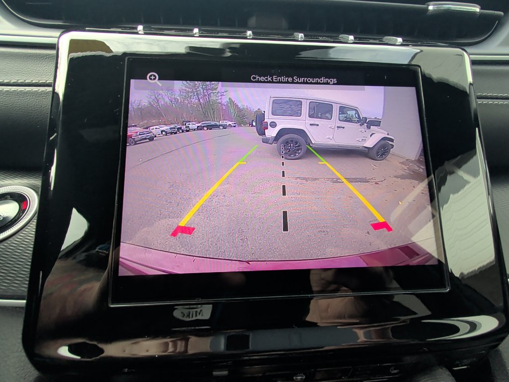 Certified 2025 Jeep Grand Cherokee Altitude AWD/4WD image 21