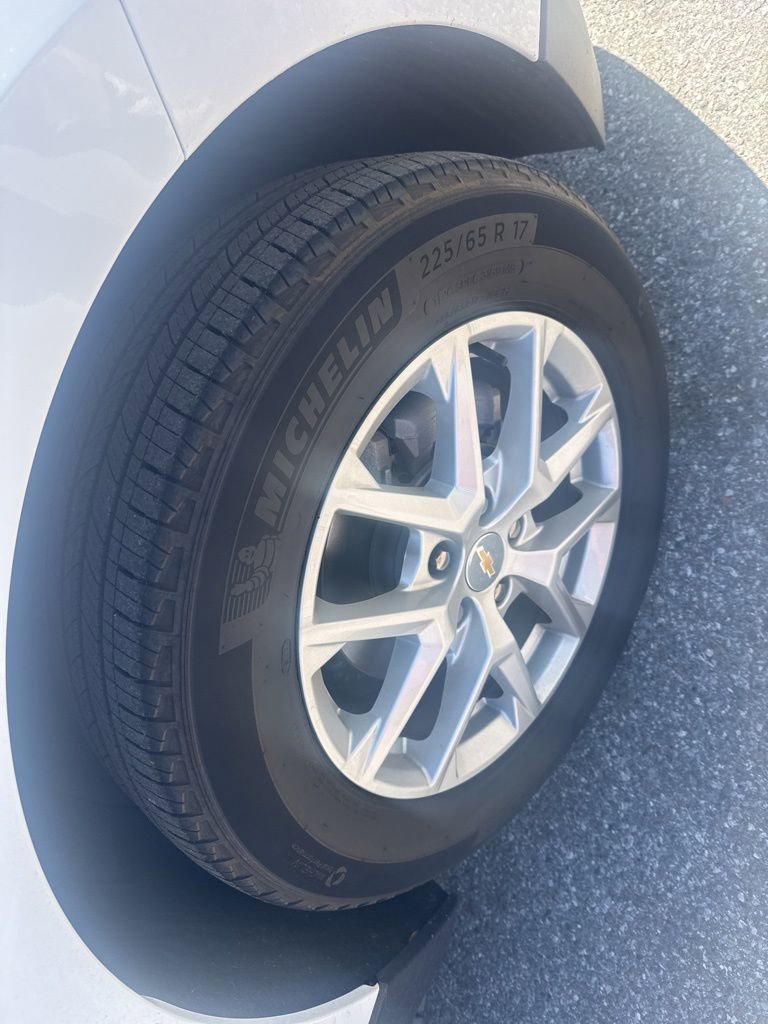 Used 2023 Chevrolet Equinox LT image 8