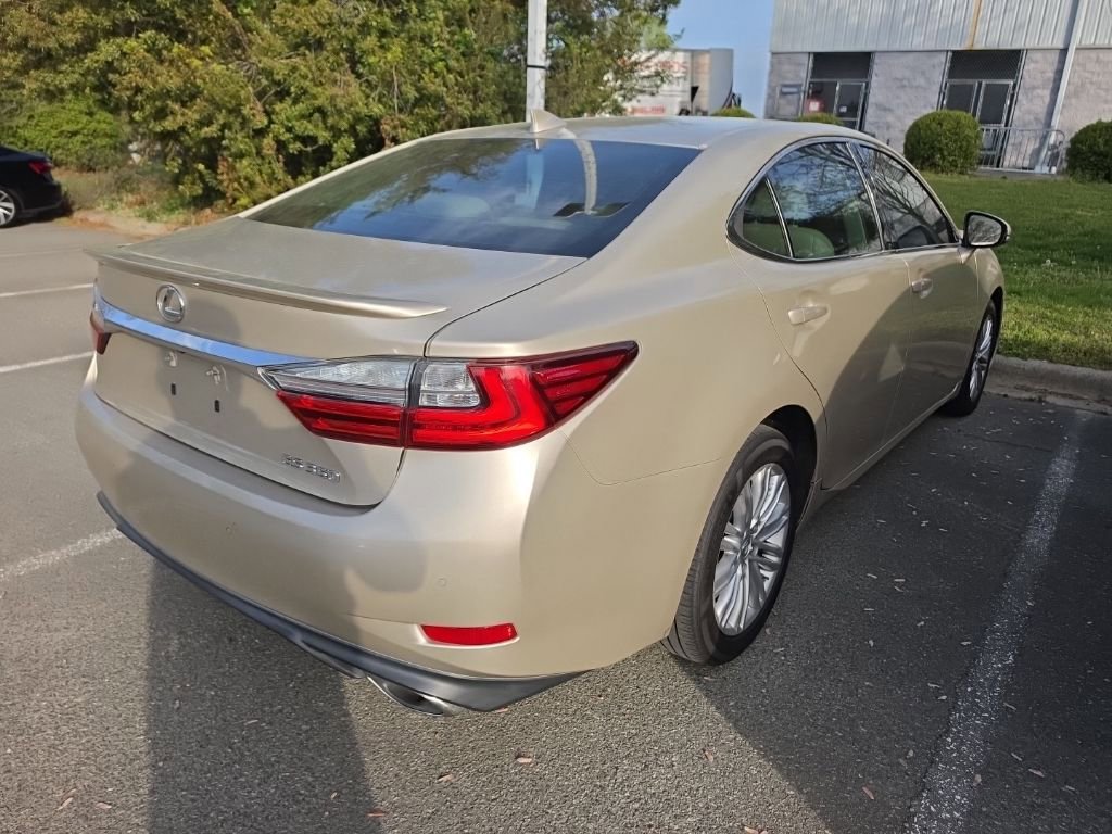 Used 2016 Lexus ES 350 w/ Premium Package w/Wood Trim image 3
