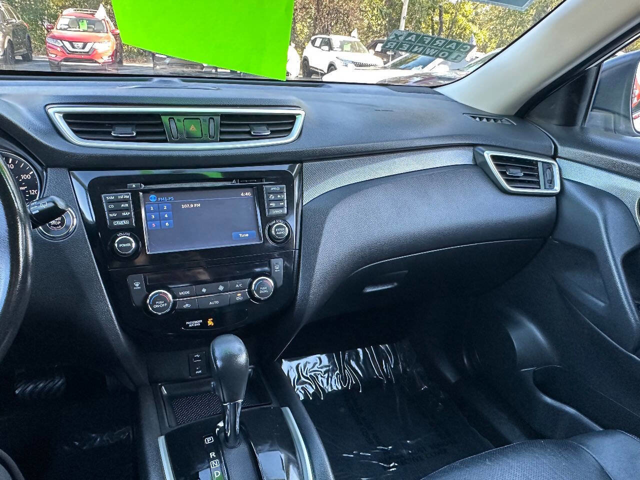 Used 2016 Nissan Rogue SL image 27