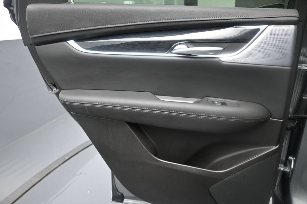 Used 2025 Cadillac XT5 Premium Luxury FWD image 23