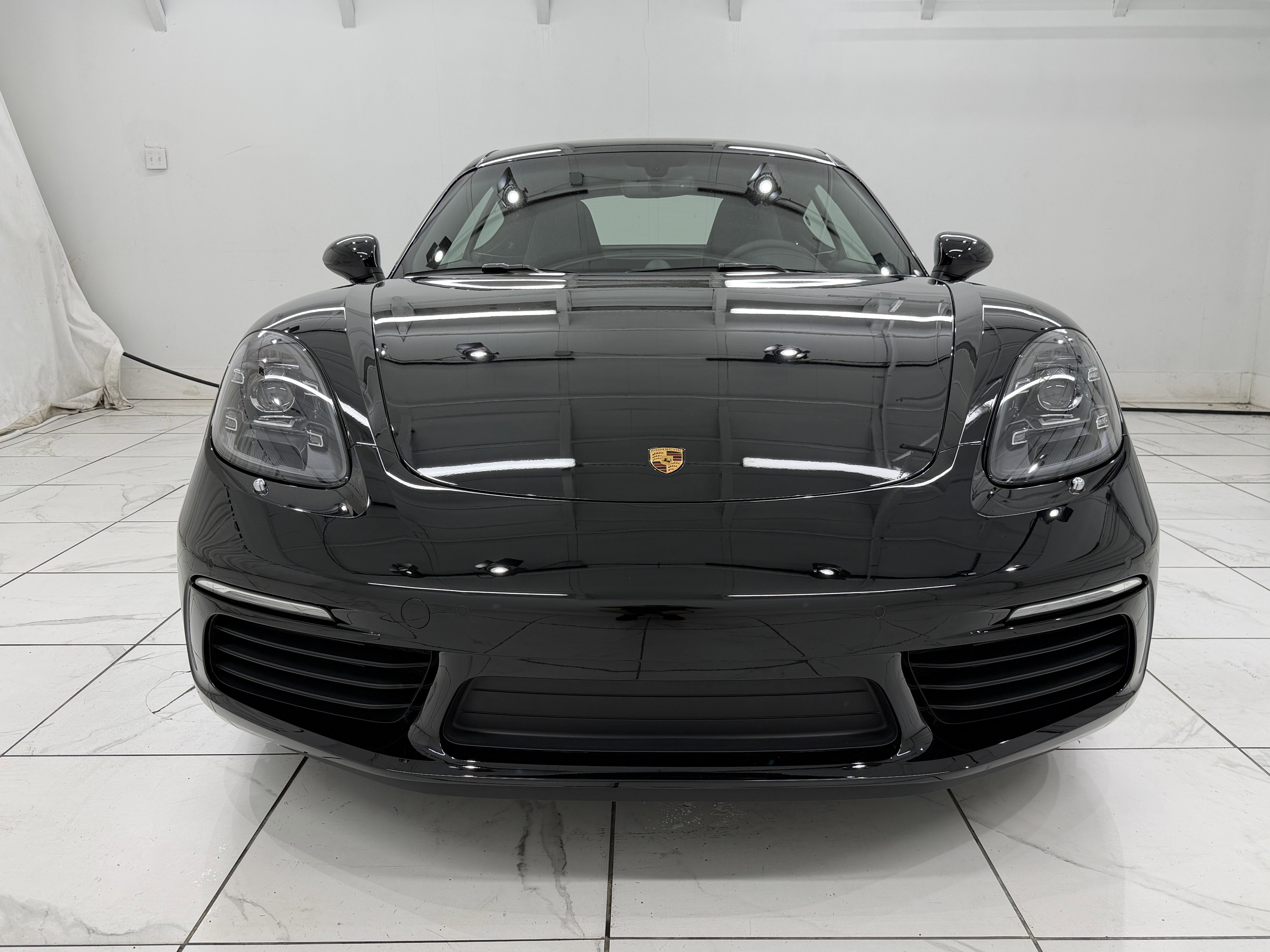 Certified 2025 Porsche 718 Cayman RWD image 9