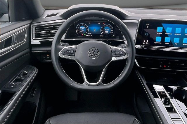 Used 2024 Volkswagen Atlas Cross Sport SE AWD/4WD image 8