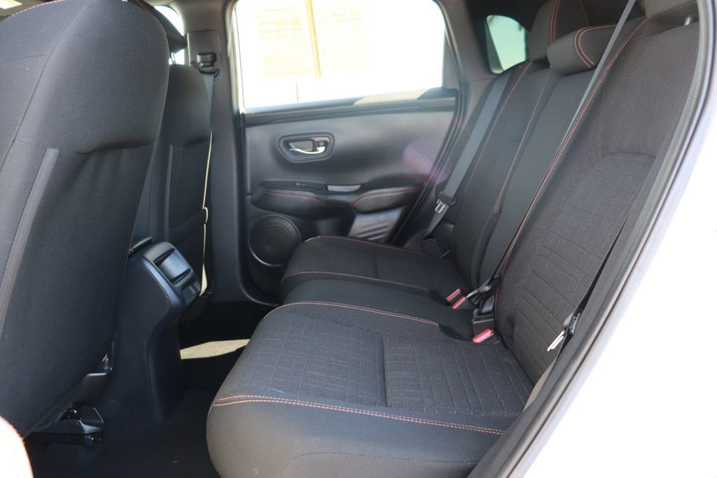 Used 2024 Honda HR-V Sport image 12