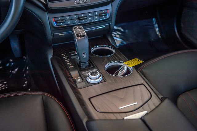 Used 2019 Maserati Ghibli S image 32