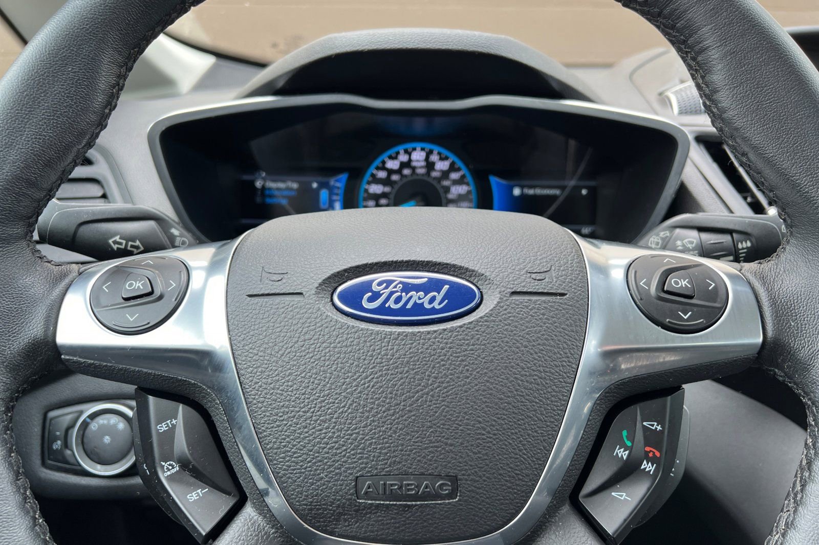 Used 2018 Ford C-MAX SE image 22