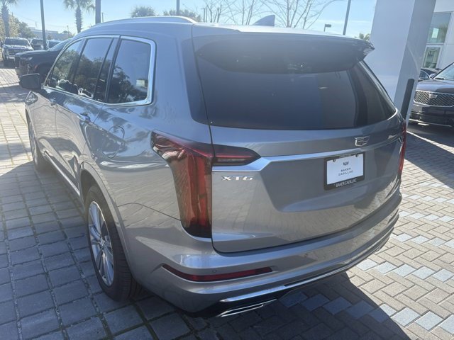 Certified 2025 Cadillac XT6 Premium Luxury image 8