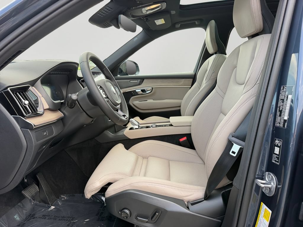 Certified 2026 Volvo XC90 B6 Ultra AWD/4WD image 18