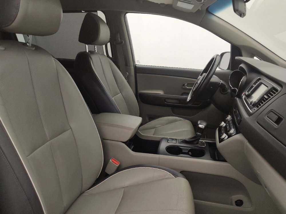 Used 2017 Kia Sedona LX w/ LX Essentials Premium Package FWD image 21