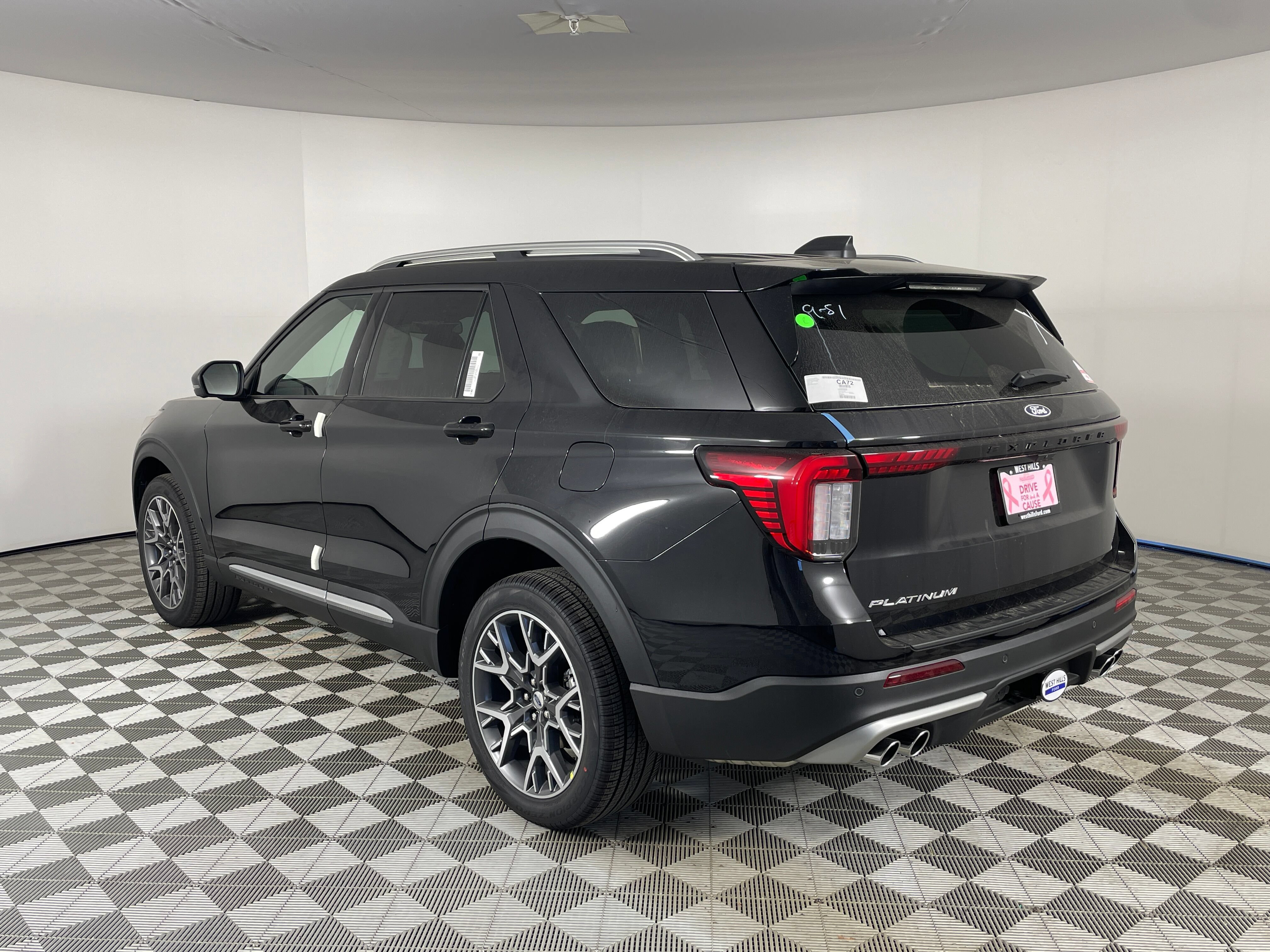 New 2027 Ford Explorer Platinum w/ 3.0L Ultimate Package AWD/4WD image 12