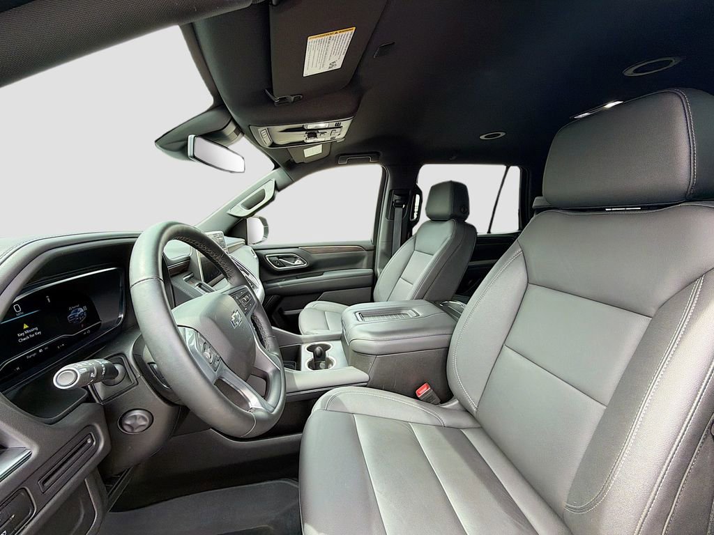 Used 2024 Chevrolet Tahoe Z71 w/ Luxury Package AWD/4WD image 21