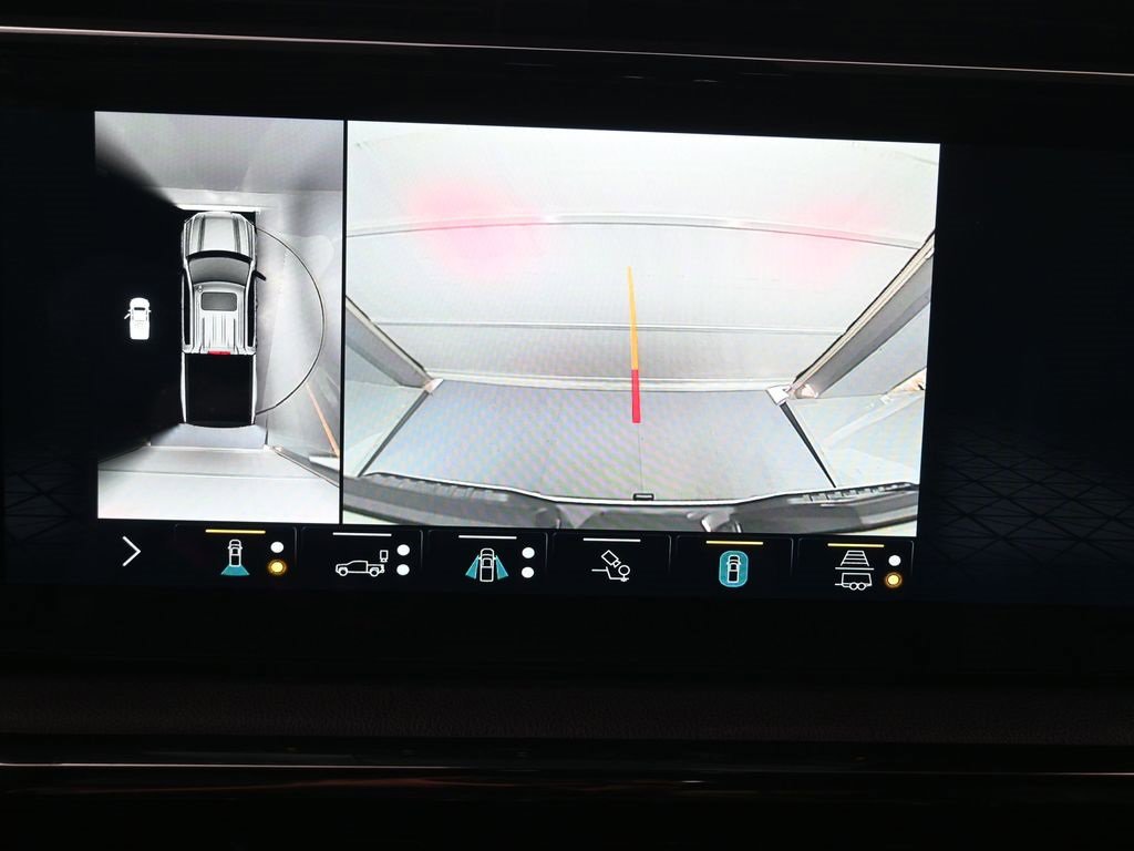 Used 2022 GMC Sierra 1500 AT4 w/ AT4 Premium Package image 6