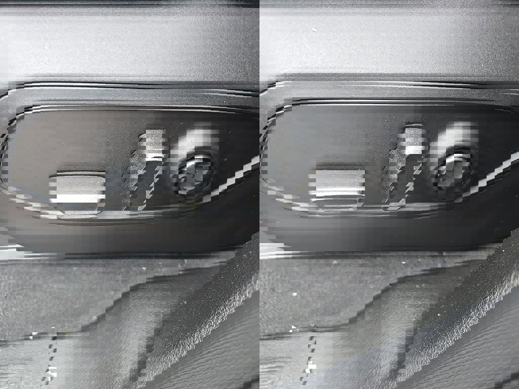 New 2025 Jeep Grand Cherokee Laredo X image 21