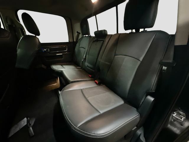 Used 2018 RAM 1500 Laramie image 25