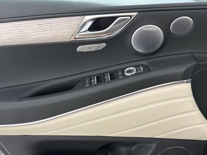 New 2026 Genesis GV80 2.5T Advanced AWD/4WD image 13