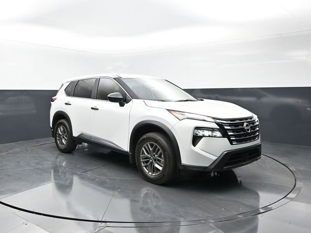 Certified 2025 Nissan Rogue S FWD image 1