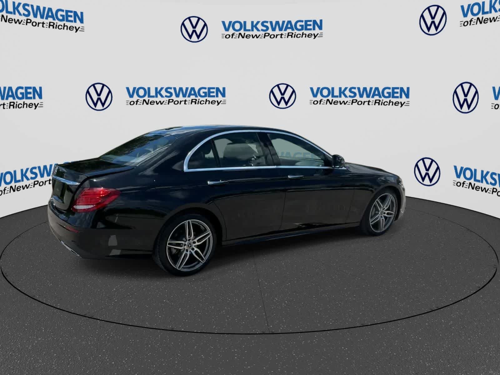 Used 2020 Mercedes-Benz E 350 Sedan image 8
