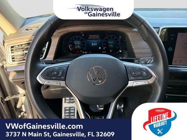 Certified 2025 Volkswagen Atlas SEL Premium R-Line AWD/4WD image 24