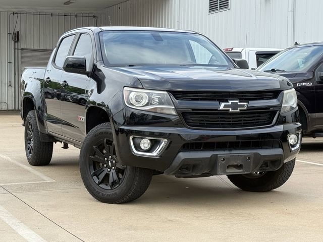 Used 2017 Chevrolet Colorado Z71 w/ Z71 Midnight Edition AWD/4WD image 2