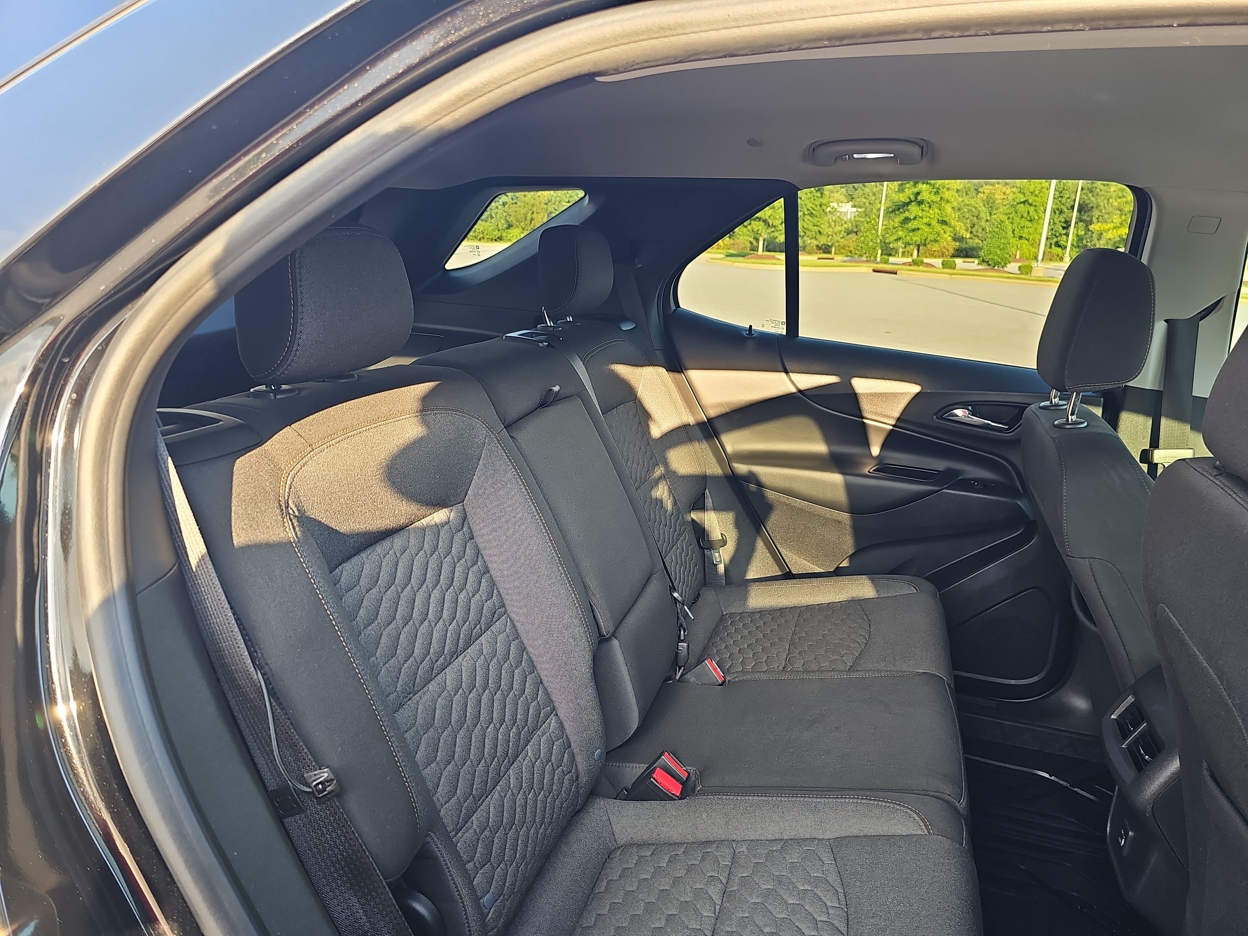 Used 2020 Chevrolet Equinox LT FWD image 12
