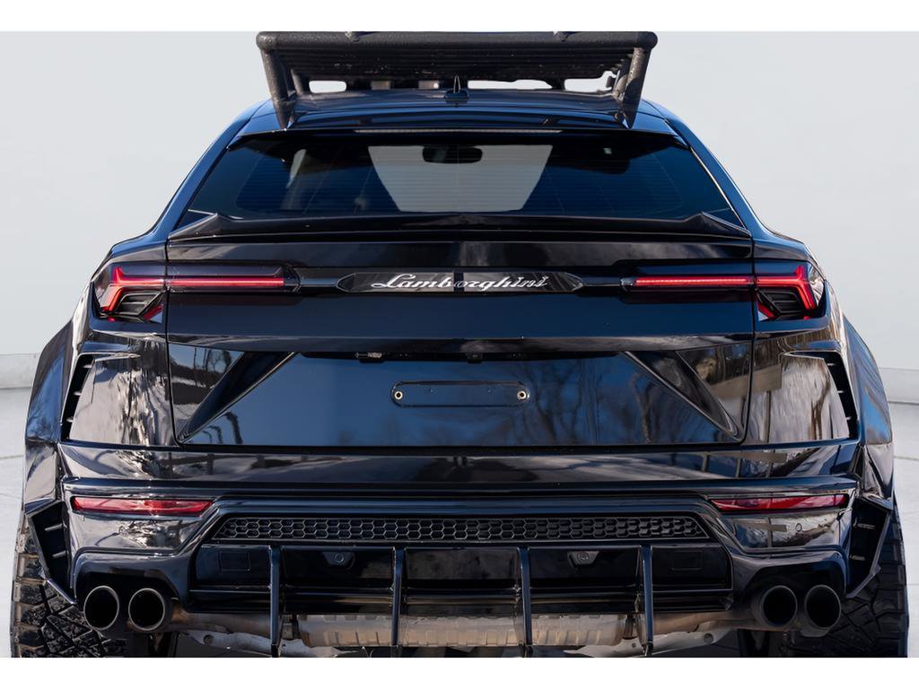Used 2022 Lamborghini Urus image 11