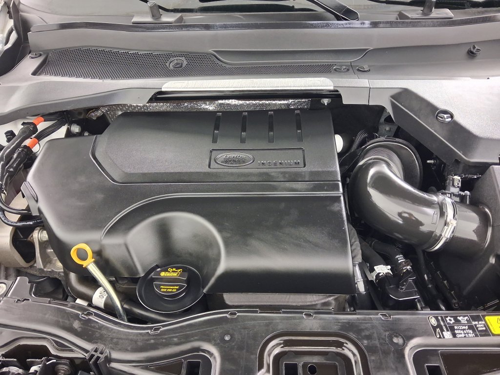 Certified 2025 Land Rover Discovery Sport S AWD/4WD image 30