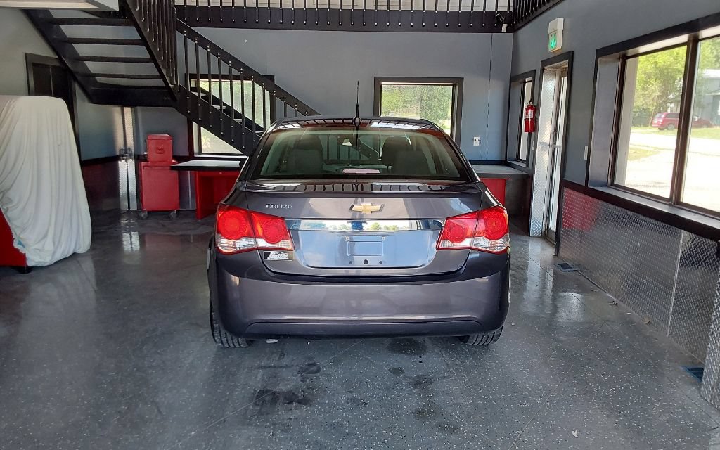 Used 2011 Chevrolet Cruze LS w/ Connectivity Package FWD image 11