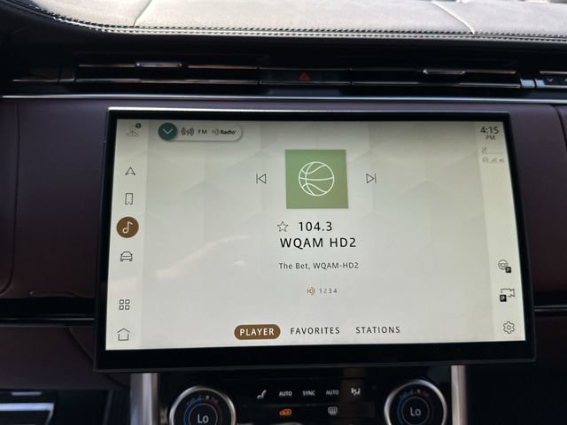 Used 2023 Land Rover Range Rover SE image 23