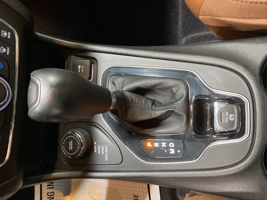 Used 2019 Jeep Cherokee Overland image 33