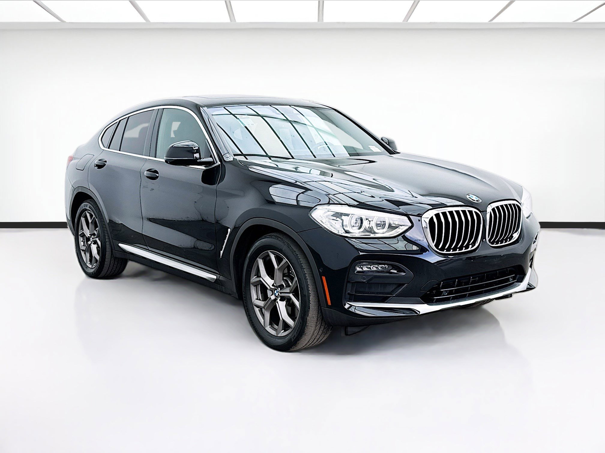 Used 2021 BMW X4 xDrive30i w/ Premium Package image 3