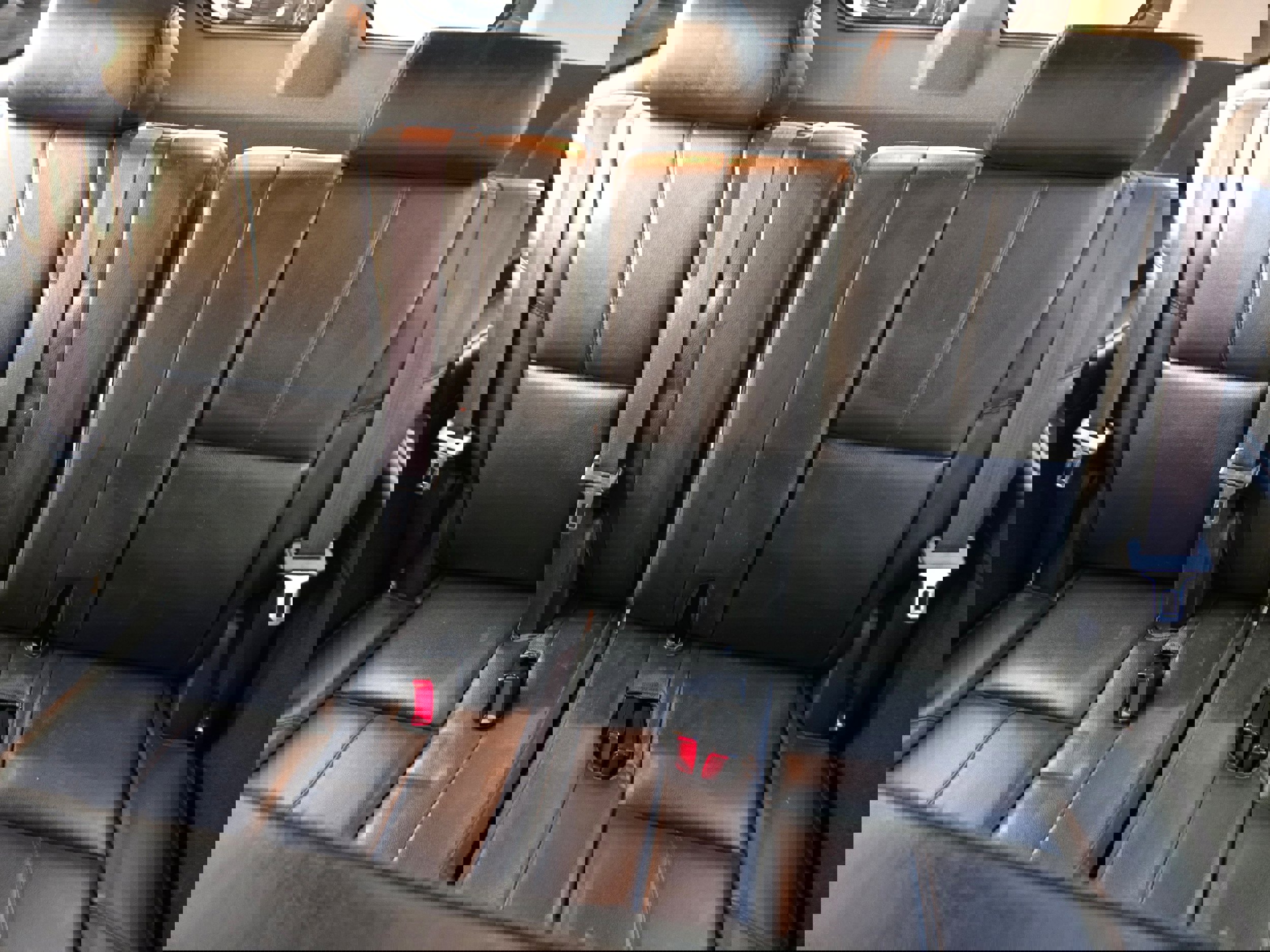 Used 2013 GMC Yukon XL SLT w/ SLT-2 Equipment Package image 8