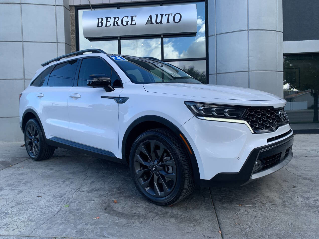 Used 2021 Kia Sorento SX Prestige image 1