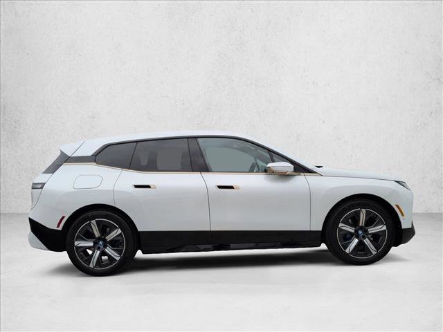 Used 2023 BMW iX xDrive50 w/ Premium Package image 4