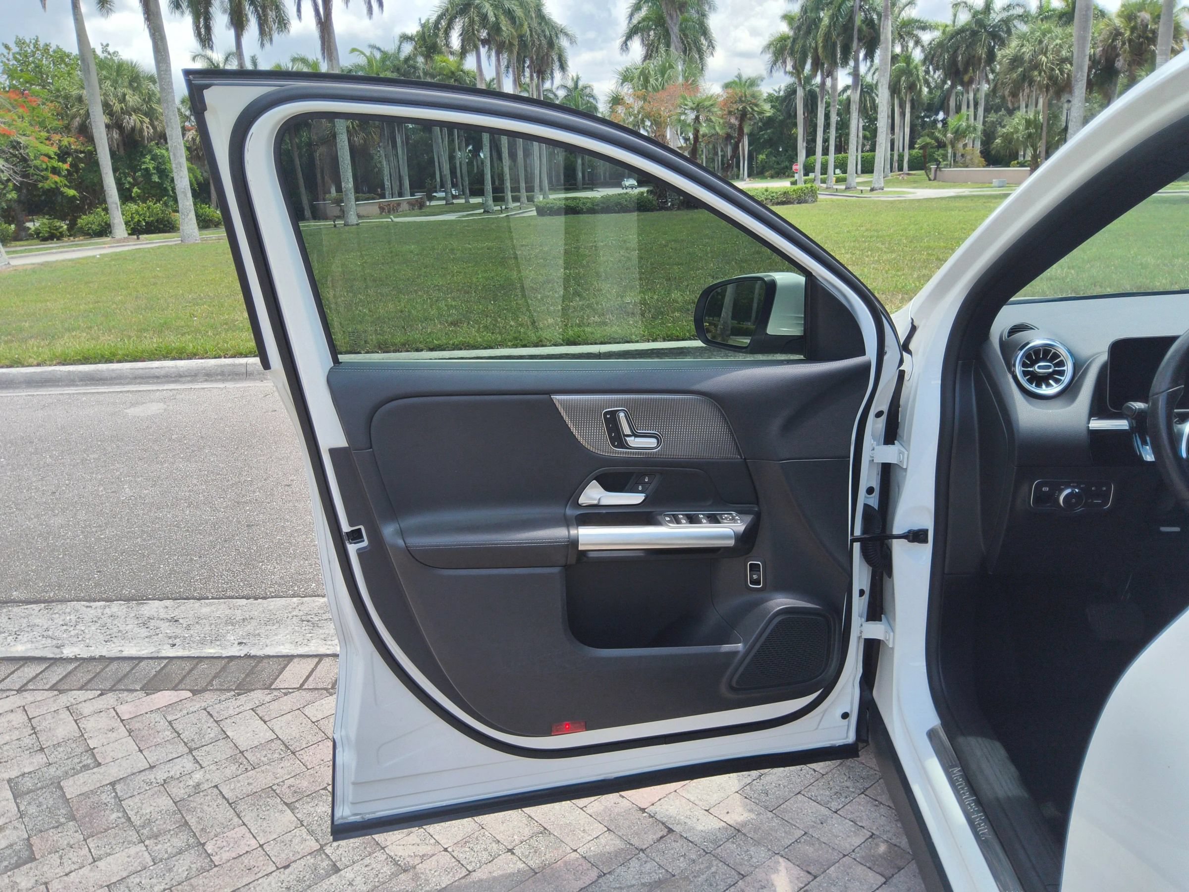 Used 2021 Mercedes-Benz GLA 250 image 21