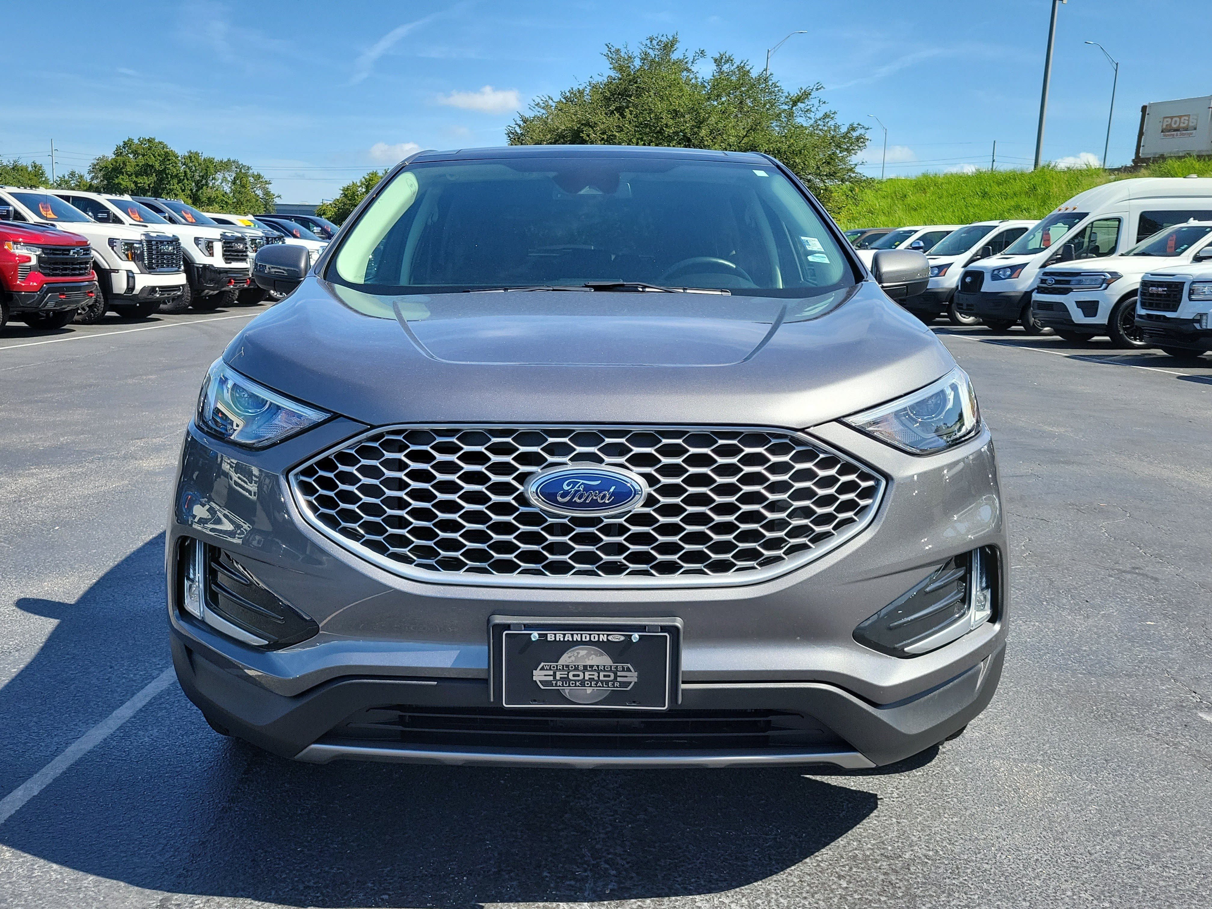 Certified 2024 Ford Edge SEL w/ Convenience Package AWD/4WD image 2