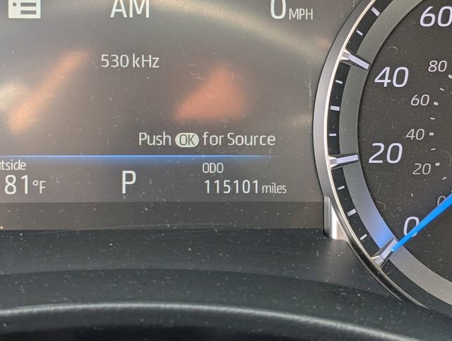 Used 2023 Toyota Highlander XLE image 29