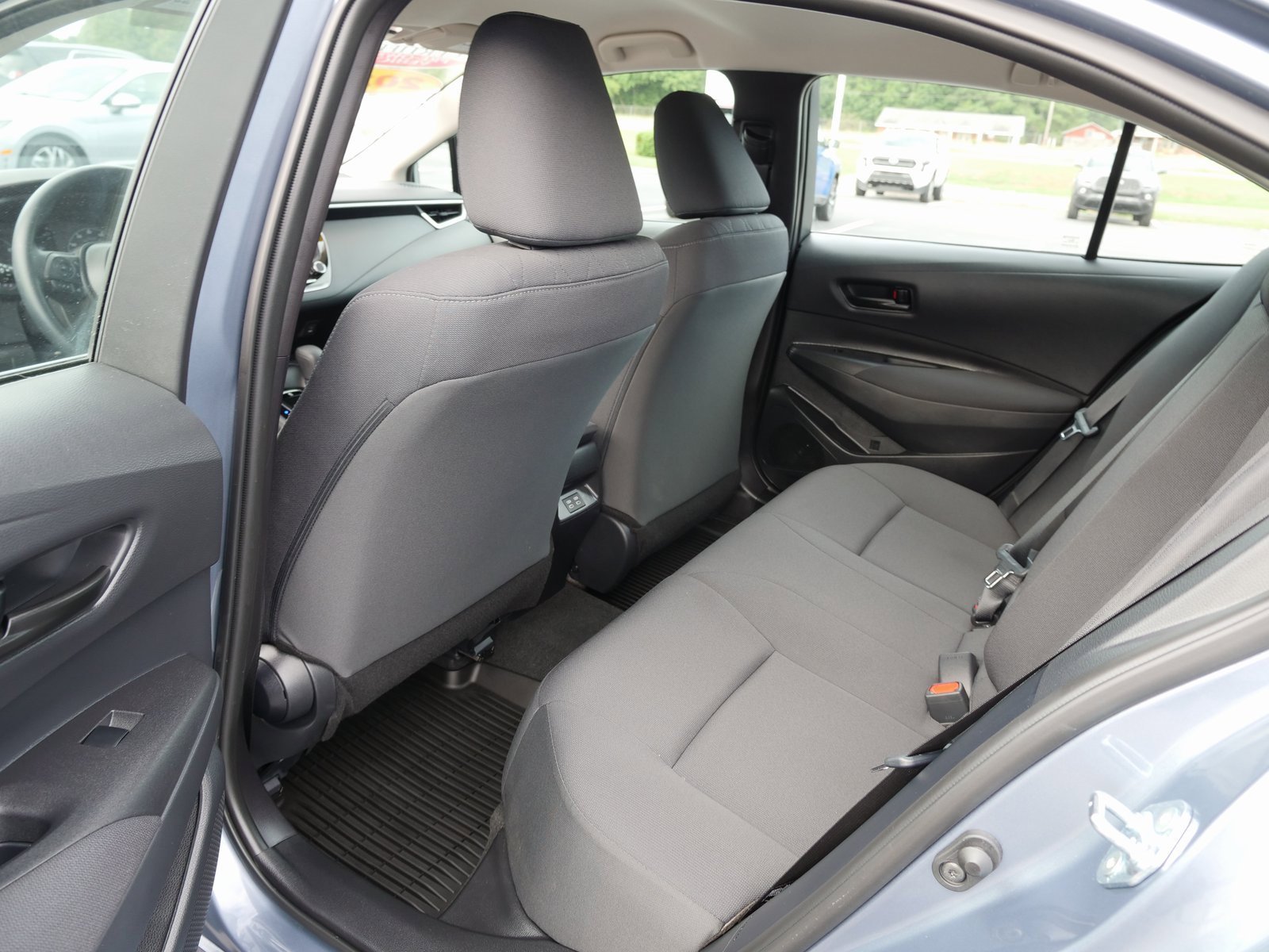 Used 2025 Toyota Corolla LE image 14