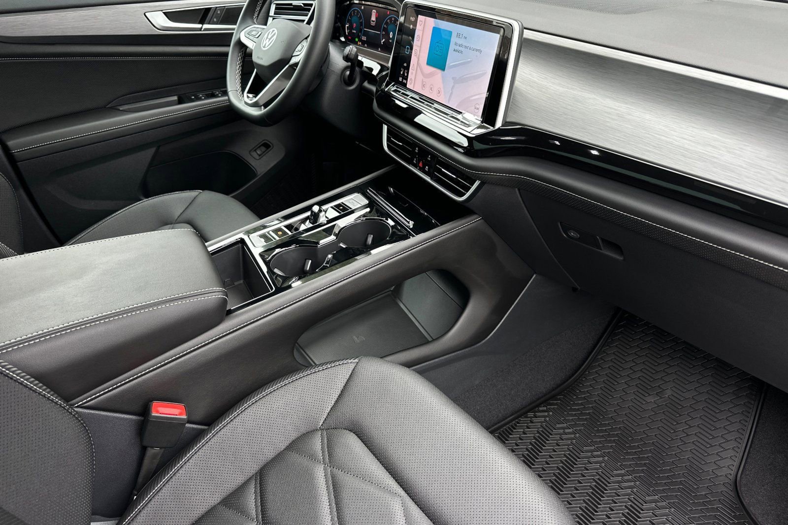 New 2026 Volkswagen Atlas Cross Sport SE FWD image 14