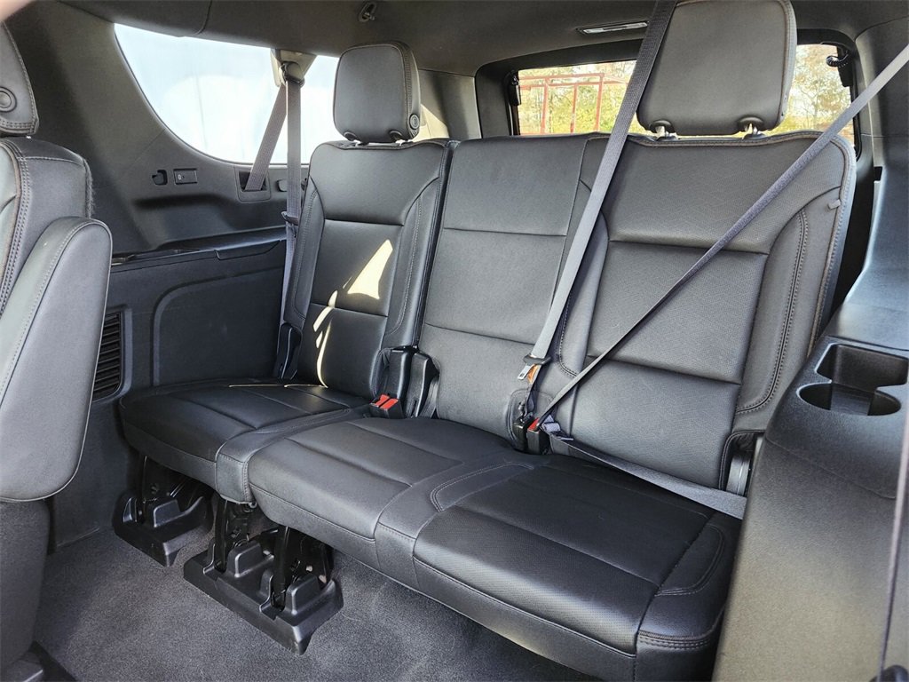 Used 2023 Chevrolet Suburban High Country w/ Premium Package 2 image 19