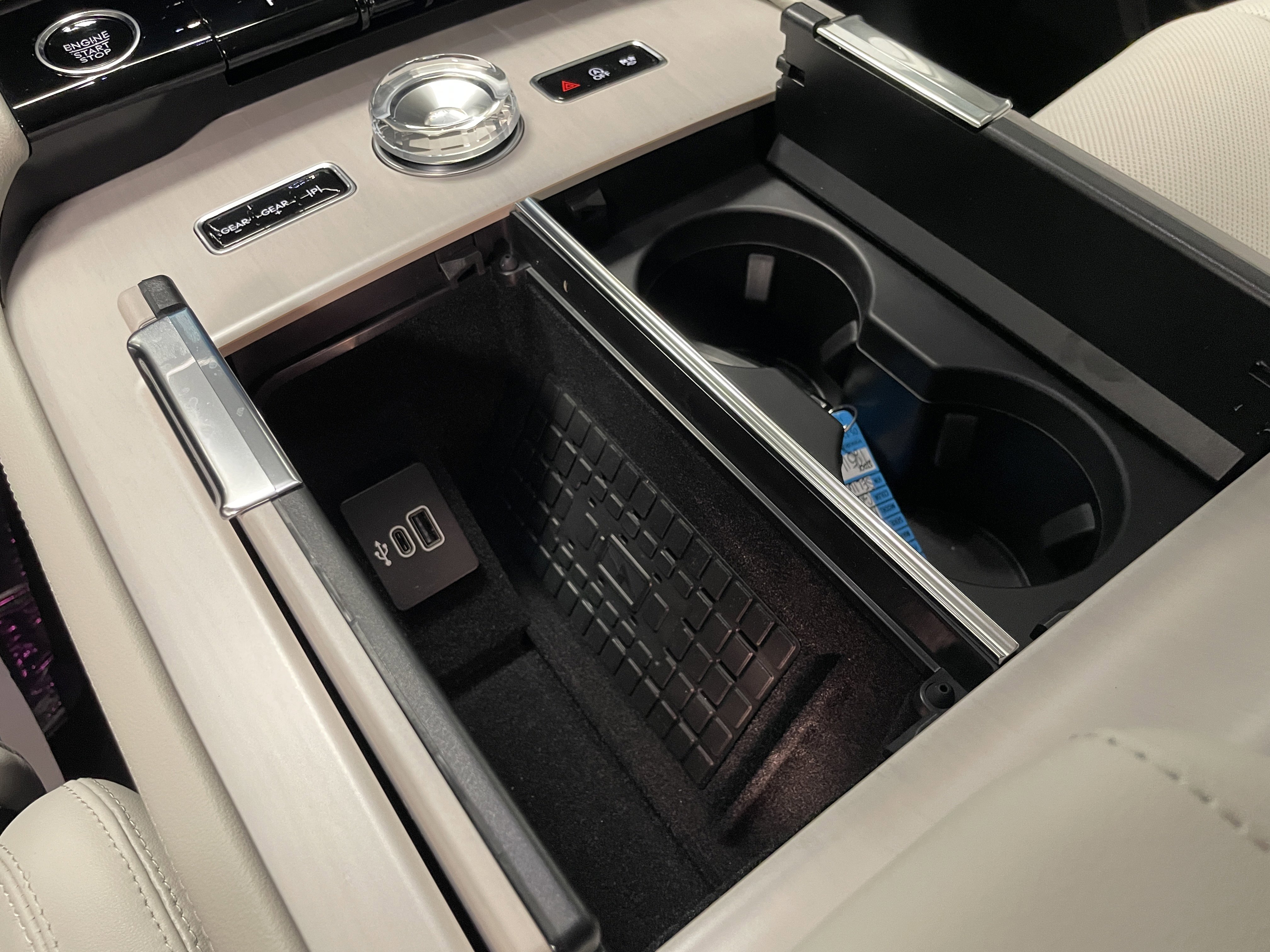 New 2025 Lincoln Navigator Reserve image 19